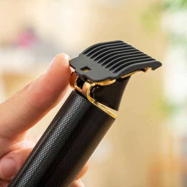 CORTA CABELLOS PROFESIONAL RECARGABLE CON ACCESORIOS V0103734 INNOVAGOODS - Imagen 5