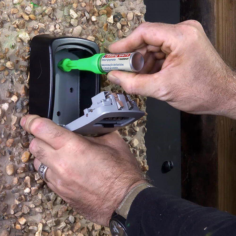 MARCADOR EN SPRAY PINTURA FLUORESCENTE A LA TIZA VERDE PARA AGUJEROS PERFORADOS EDDING - Imagen 2