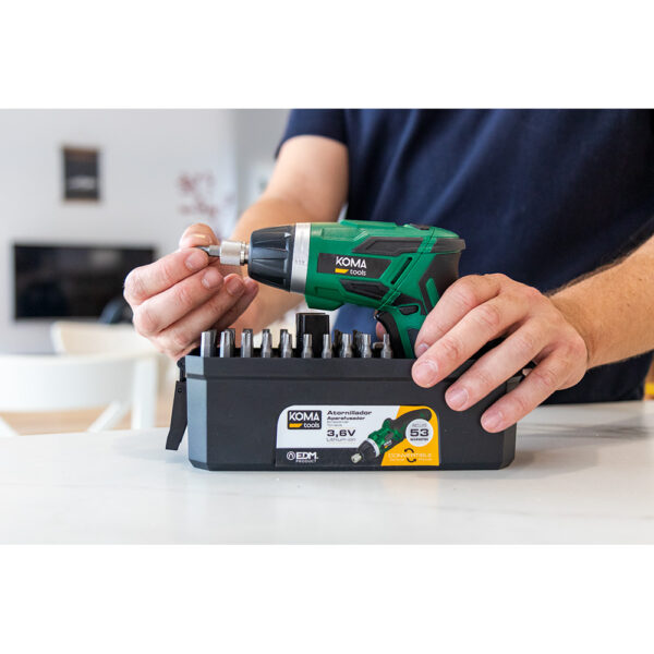 ATORNILLADOR A BATERIA REVERSIBLE 3,6V LITIO 1300mAh CON 53 ACCESORIOS 17,5x14,8cm KOMA TOOLS - Imagen 4