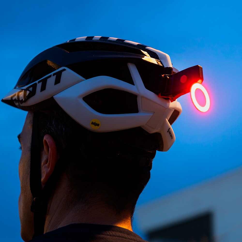 LINTERNA LED TRASERA PARA BICICLETA BIKLIUM INNOVAGOODS - Imagen 6