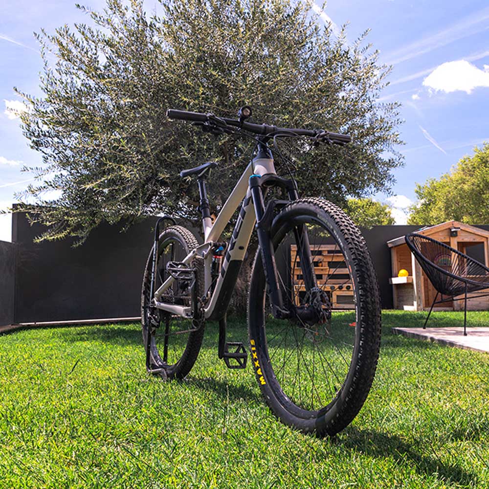 FOCO LED DE ALUMINIO RECARGABLE 180lm, 50lm, FLASH. FUNCIÓN FRONTAL / BICICLETA - Imagen 9