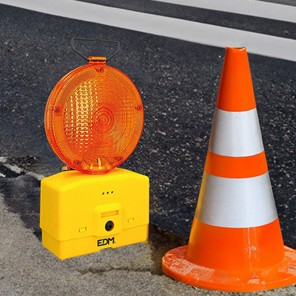 BALIZA DE SEÑALIZACIÓN LED PARA OBRAS - Imagen 6
