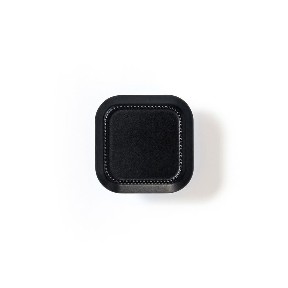 BLISTER CON 4 POMOS METÁLICOS PARA MUEBLE, CON ACABADO NEGRO MATE MOD. 3120 30x30mm REI