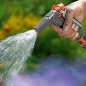 PISTOLA DE LIMPIEZA MULTICHORROS REGULABLE (BLISTER) GARDENA