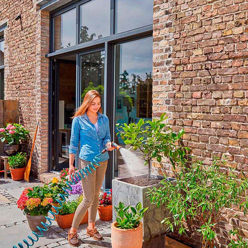 KIT DE MANGUERA ESPIRAL FLEXIBLE DE RIEGO. LONGITUD TOTAL 10m GARDENA