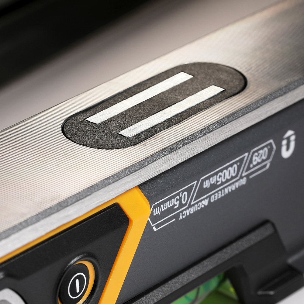 NIVEL MAGNÉTICO TUBULAR BURBUJA ILUMINADA DE 23cm TB-H2-L-M23-LH-M TOUGHBUILT - Imagen 3