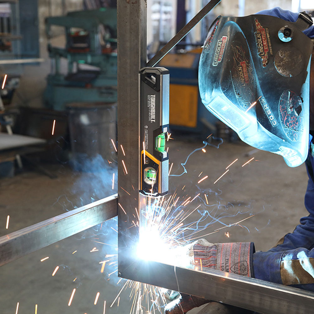 NIVEL MAGNÉTICO TUBULAR BURBUJA ILUMINADA DE 23cm TB-H2-L-M23-LH-M TOUGHBUILT - Imagen 4