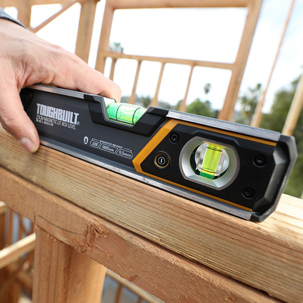 NIVEL MAGNÉTICO TUBULAR BURBUJA ILUMINADA DE 23cm TB-H2-L-M23-LH-M TOUGHBUILT - Imagen 5