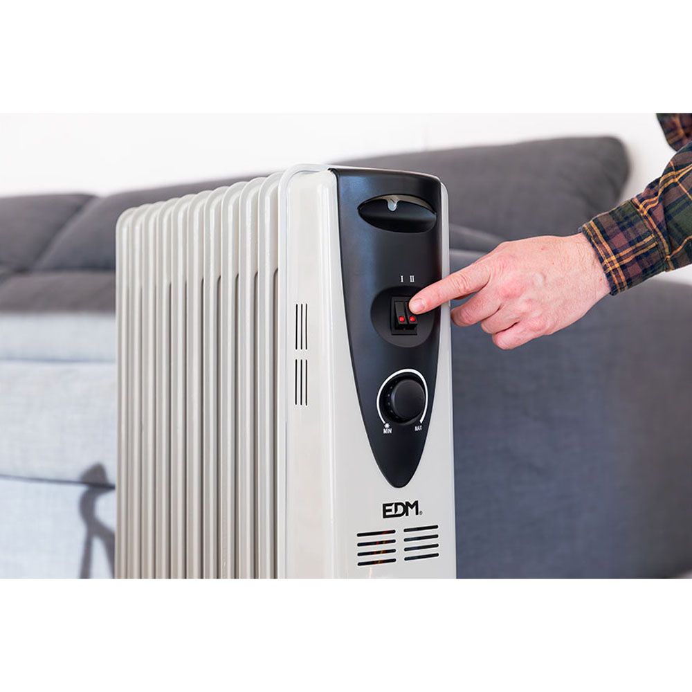 RADIADOR DE ACEITE 2500 W CON 11 ELEMENTOS - Imagen 4