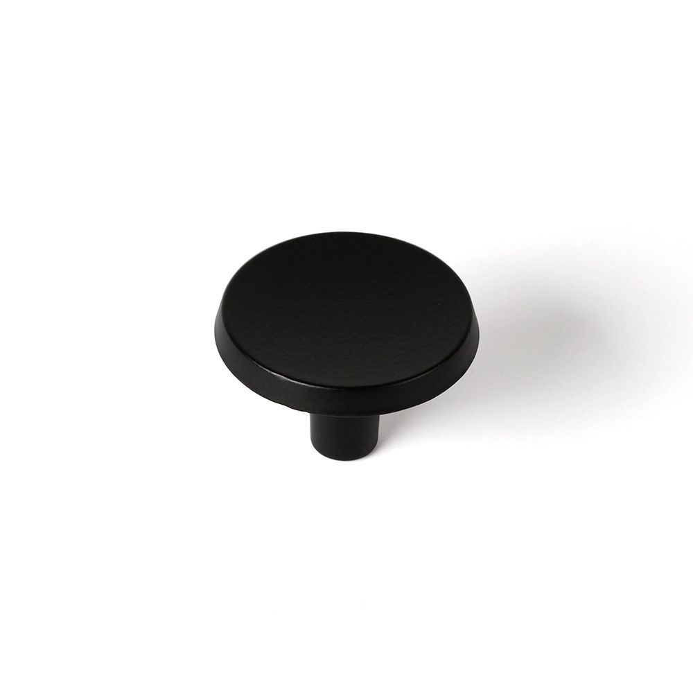POMO PARA MUEBLE, MODELO 774, DE ZAMAK CON ACABADO NEGRO MATE, Ø35 mm, BLISTER 2 uds