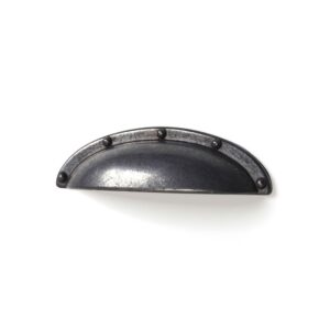 TIRADOR DE MUEBLE TIPO CONCHA, MODELO 2004, DE ZAMAK CON ACABADO PLATA VIEJA, 64 mm, BLISTER 4 uds