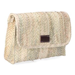 BOLSO DE PALMA LOLA CON TAPA Y ASA DE PIEL.