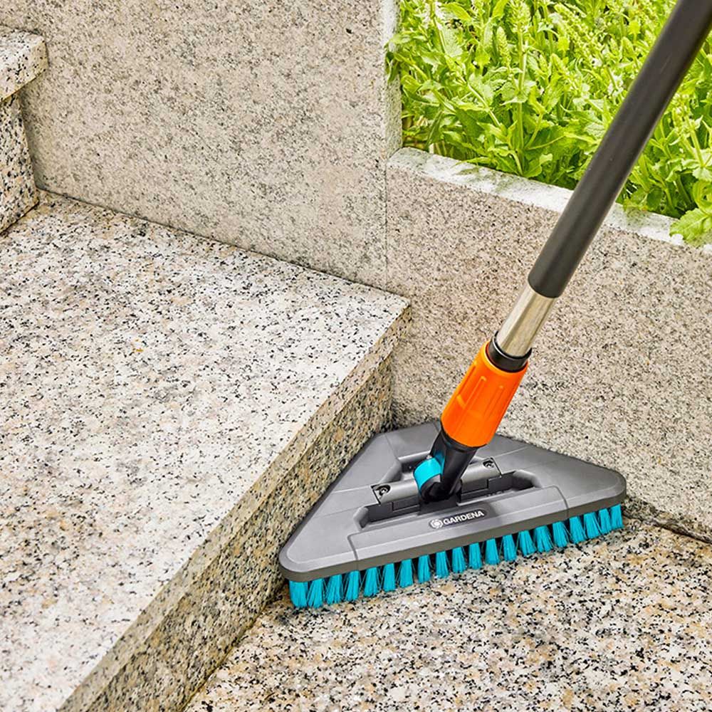 CEPILLO DE CERDAS DURAS TRIANGULAR FLEX PARA LIMPIEZA DE SUPERFICIES DURAS Y RINCONES CLEANSYSTEM - Imagen 2