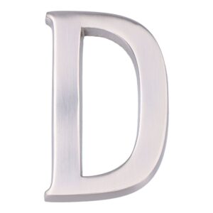 LETRA D, DE NÍQUEL CON ACABADO MATE Y FIJACIÓN INVISIBLE, 10 cm
